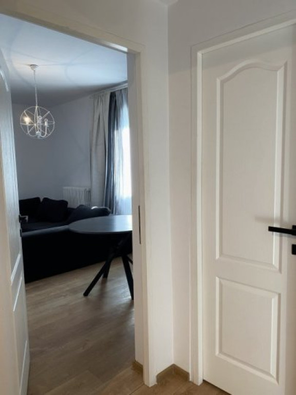Floreasca Apartament cu 2 camere renovat mobilat recent 7 min Metrou Aurel Vlaicu — fotografia 3