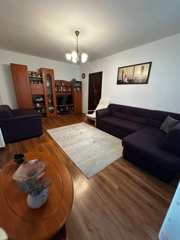 apartament 4 camere