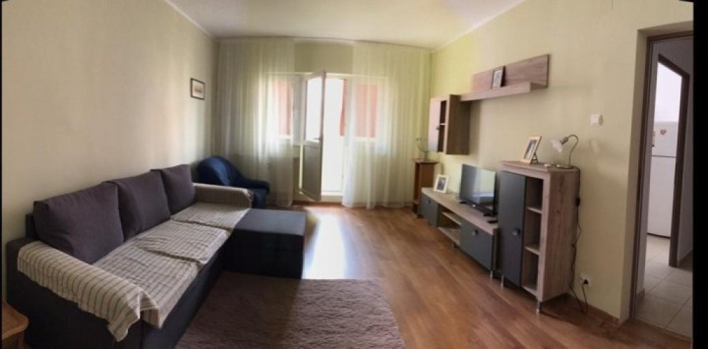 Tei Doamnei Apartament cu 2 camere renovat mobilat modern — fotografia 3