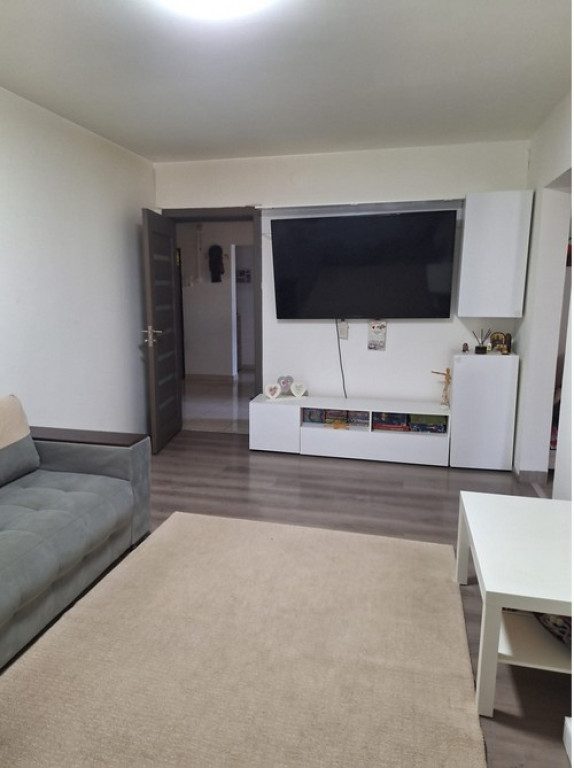 oferim spre vanzare apartament 4 camere veteranilor 